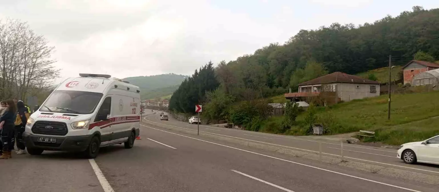 Zonguldak'ta Trafik Kazası: Dede ve İki Torunu Yaralandı
