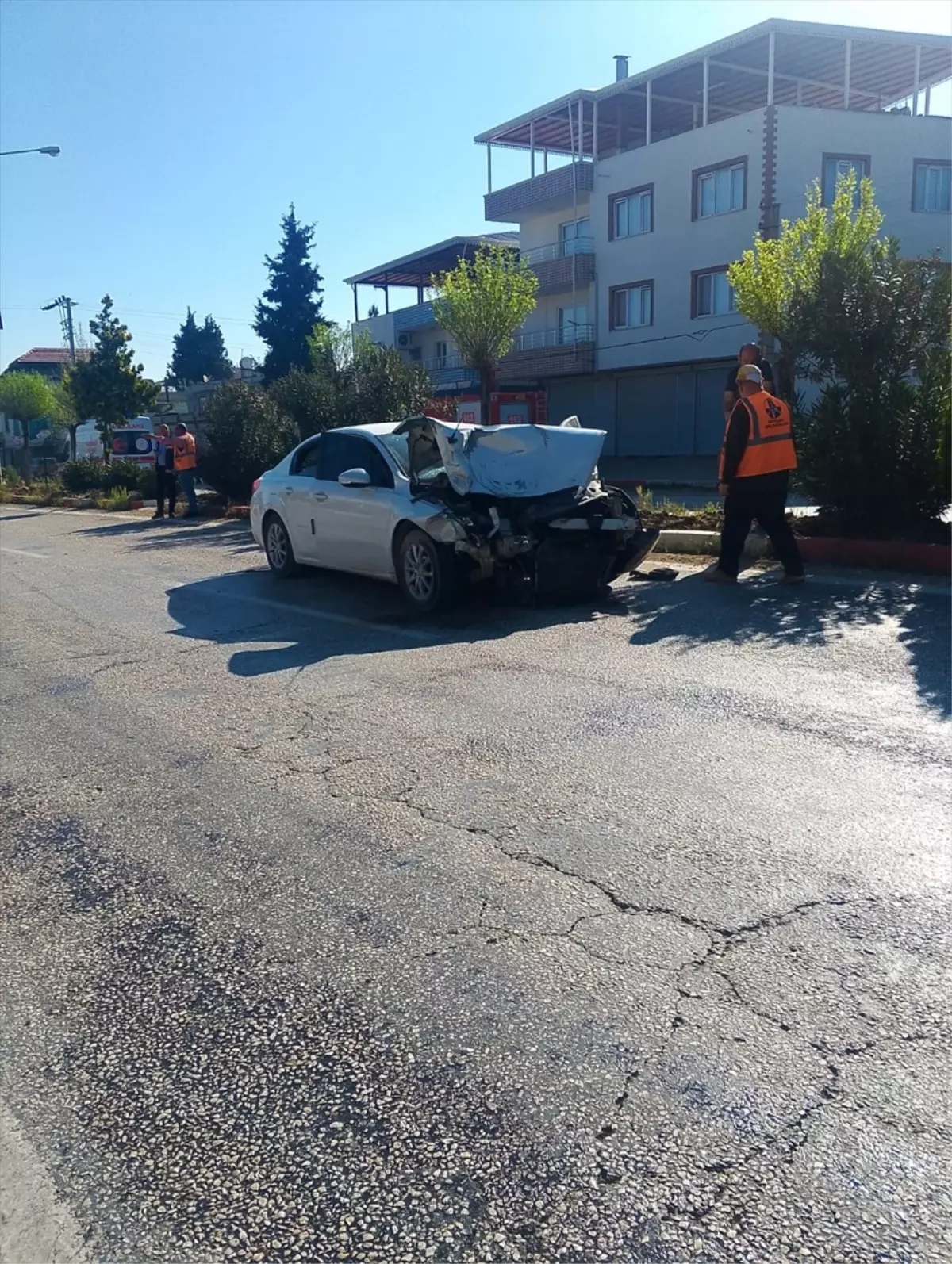 Gölbaşı'nda Trafik Kazası: 6 Yaralı