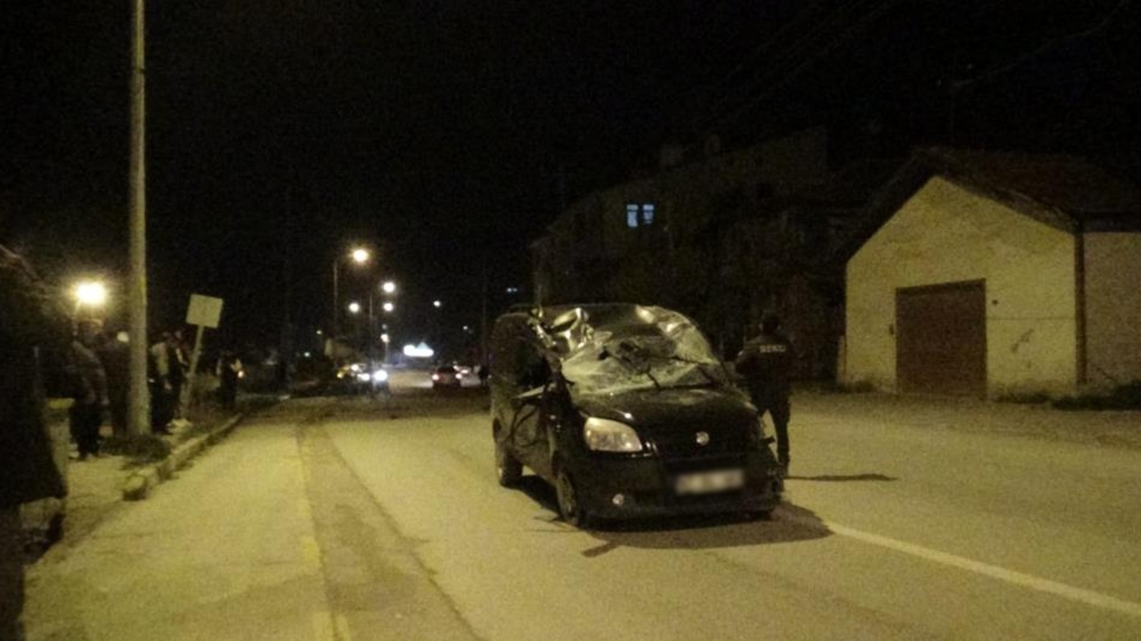 İzinsiz aldığı araçla kaza yaptı: 2 yaralı