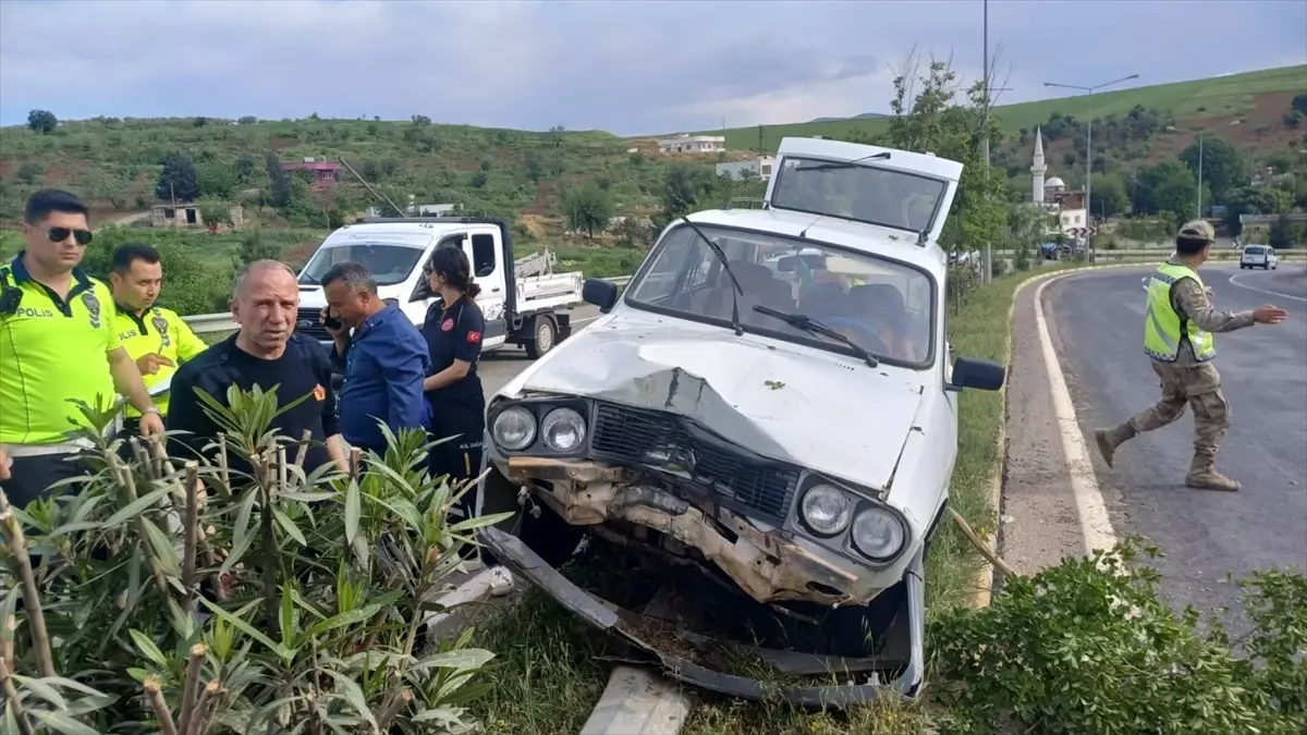 Siirt'te Trafik Kazası: Kadın Yaralandı