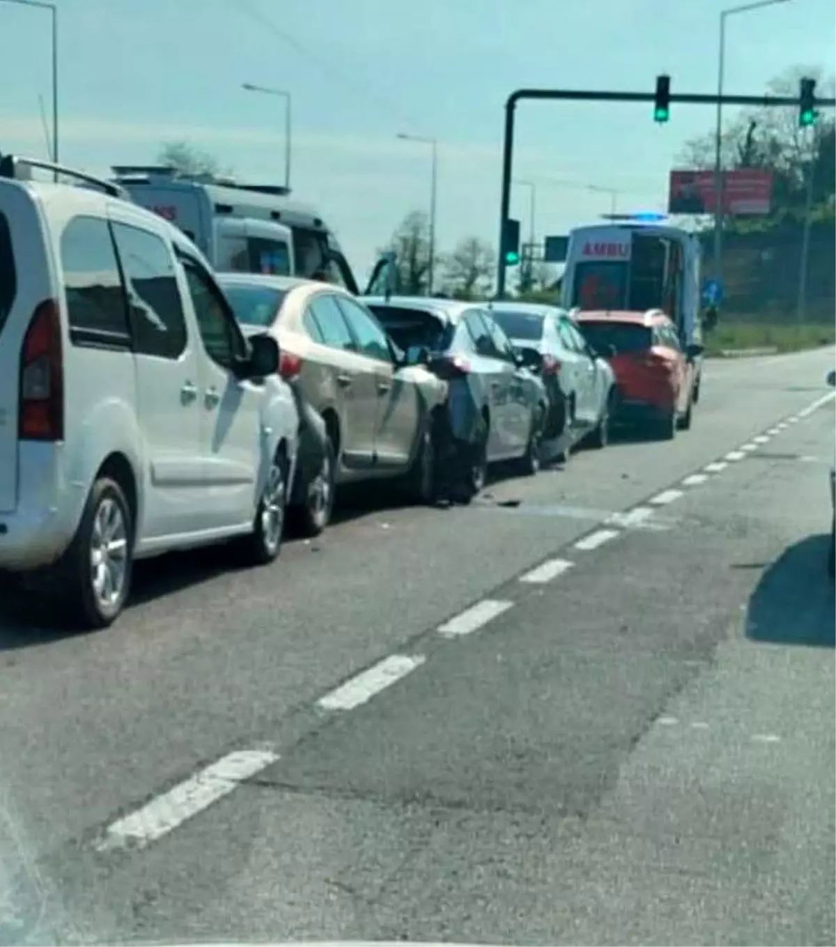 Giresun'da Ardışık Kaza: 2 Yaralı
