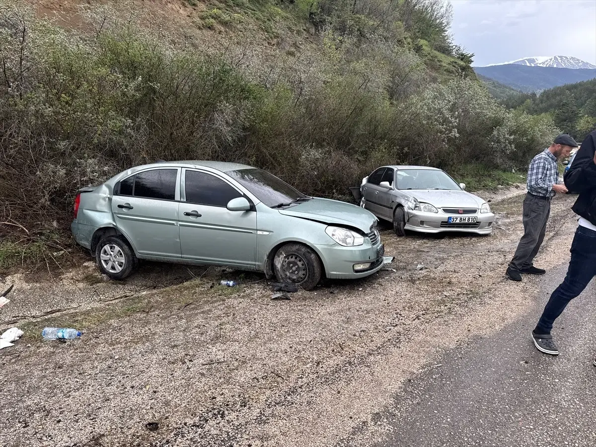Kastamonu'da meydana gelen trafik kazasında 4 kişi yaralandı.