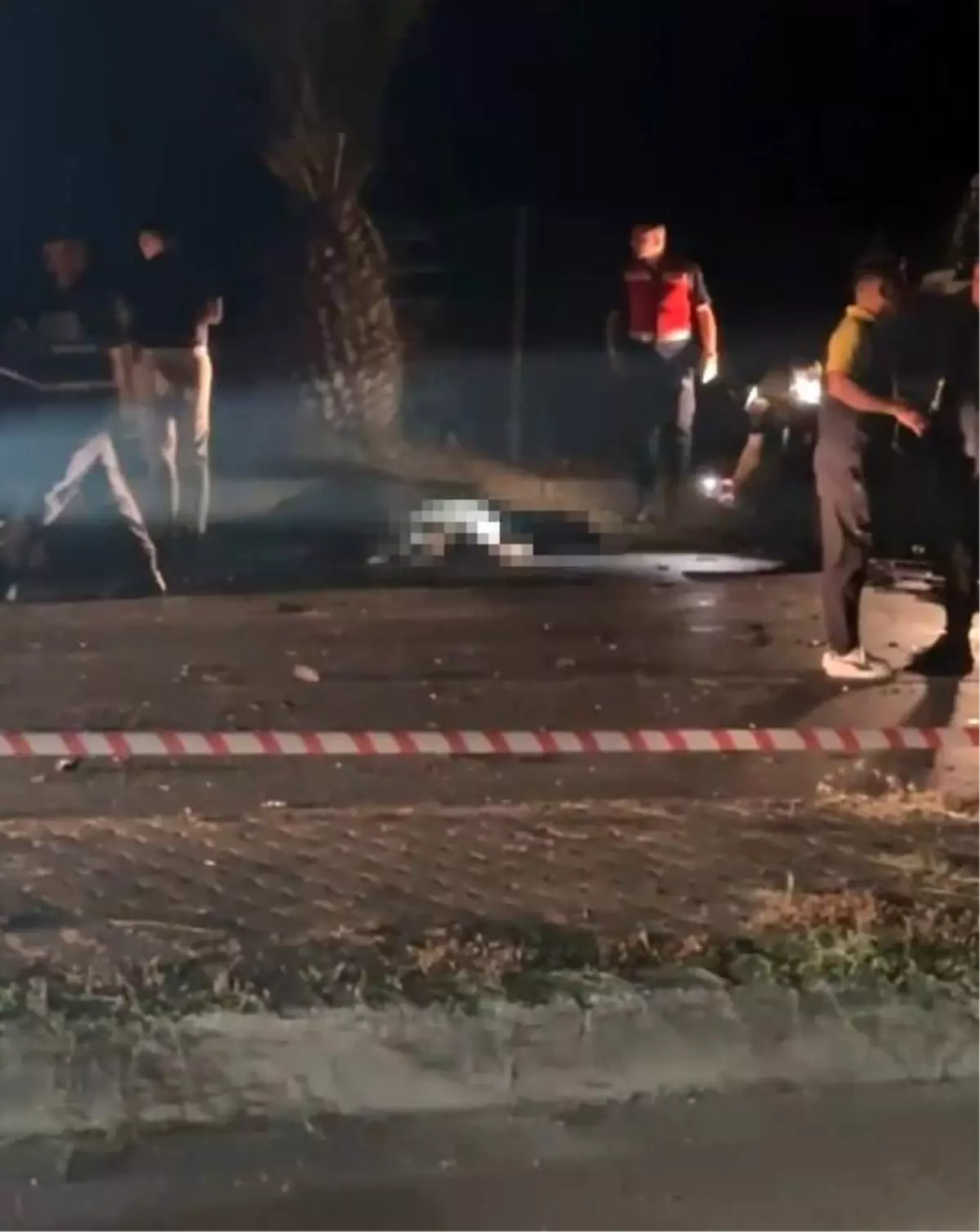 Alanya'da trafik kazasında 2 kişi hayatını kaybetti, 6 kişi yaralandı.
