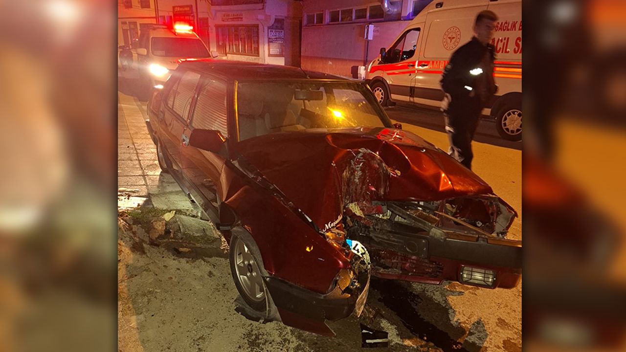 Kuşçu Mahallesi'nde trafik kazasında bir kişi yaralandı.