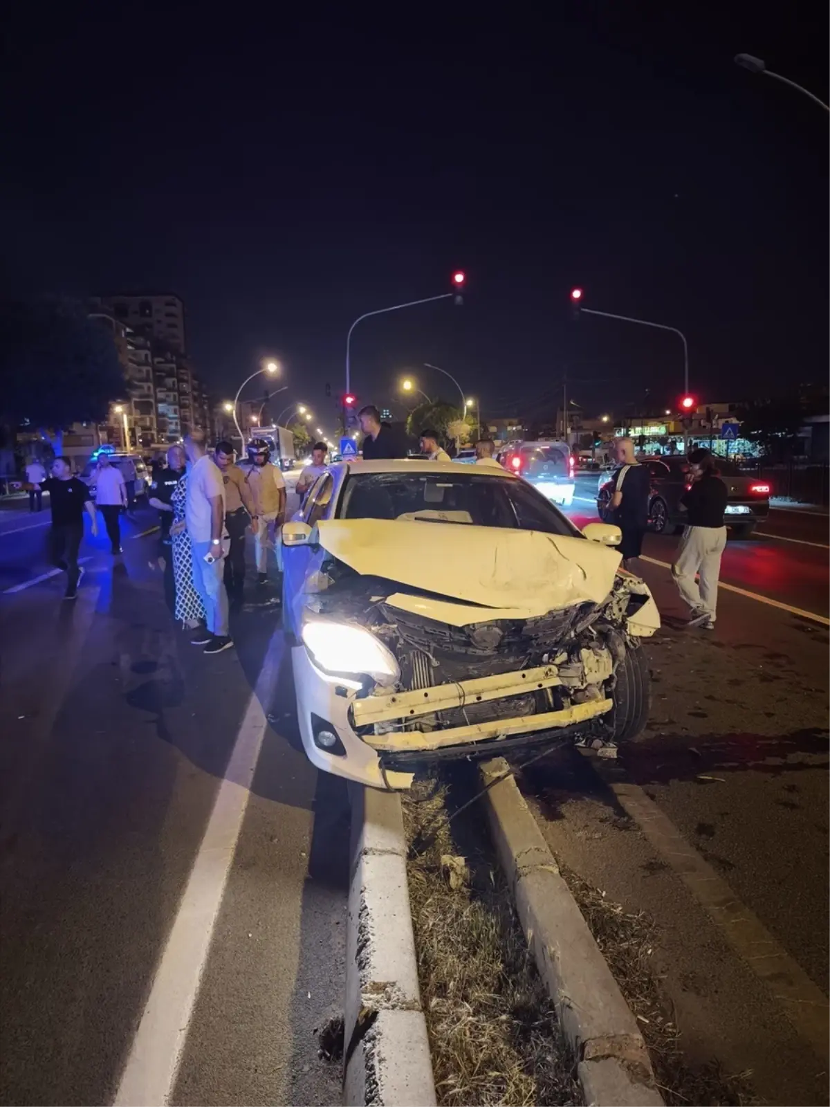 Tarsus'ta Kaza Sonucu 10 Kişi Yaralandı