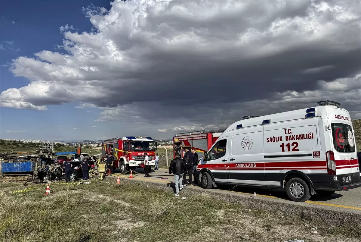 Ankara'da Trafik Kazası: Anne ve Oğlu Hayatını Kaybetti