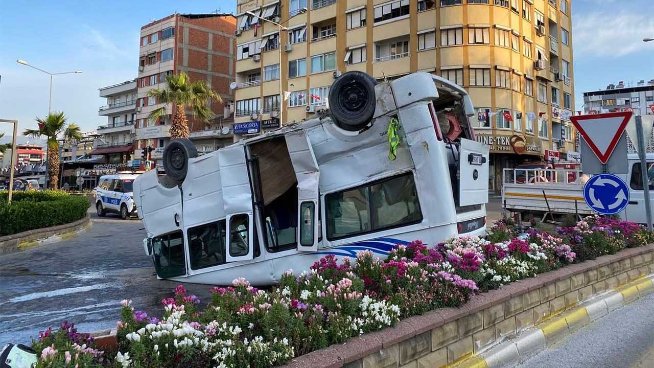 Nazilli'de Trafik Kazası: 3 Yaralı