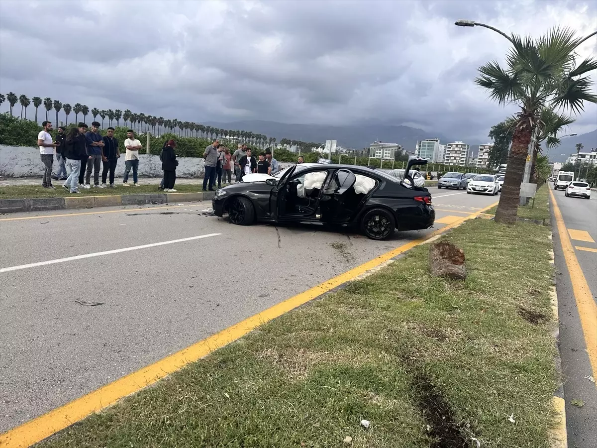 Dörtyol'da Trafik Kazası: 5 Yaralı