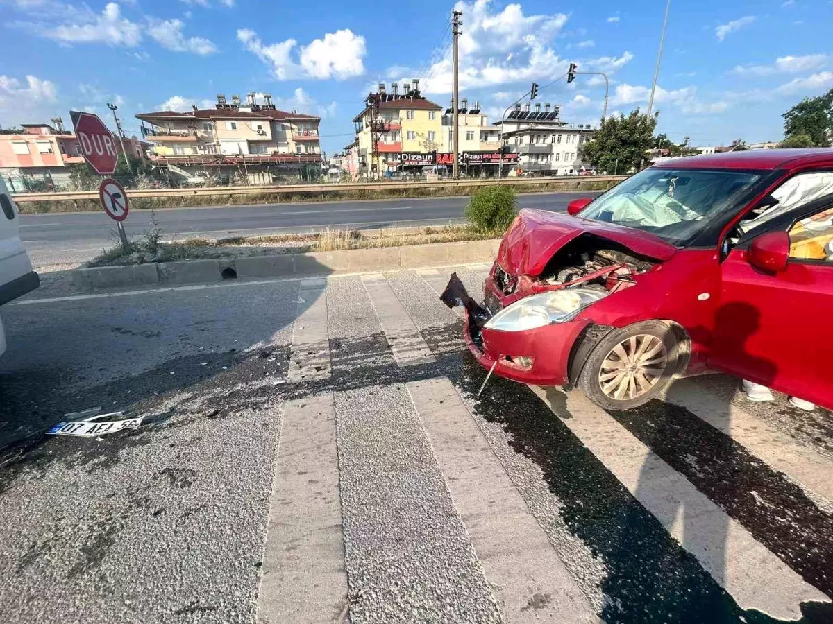 Manavgat'ta Trafik Kazası: Bir Yaralı