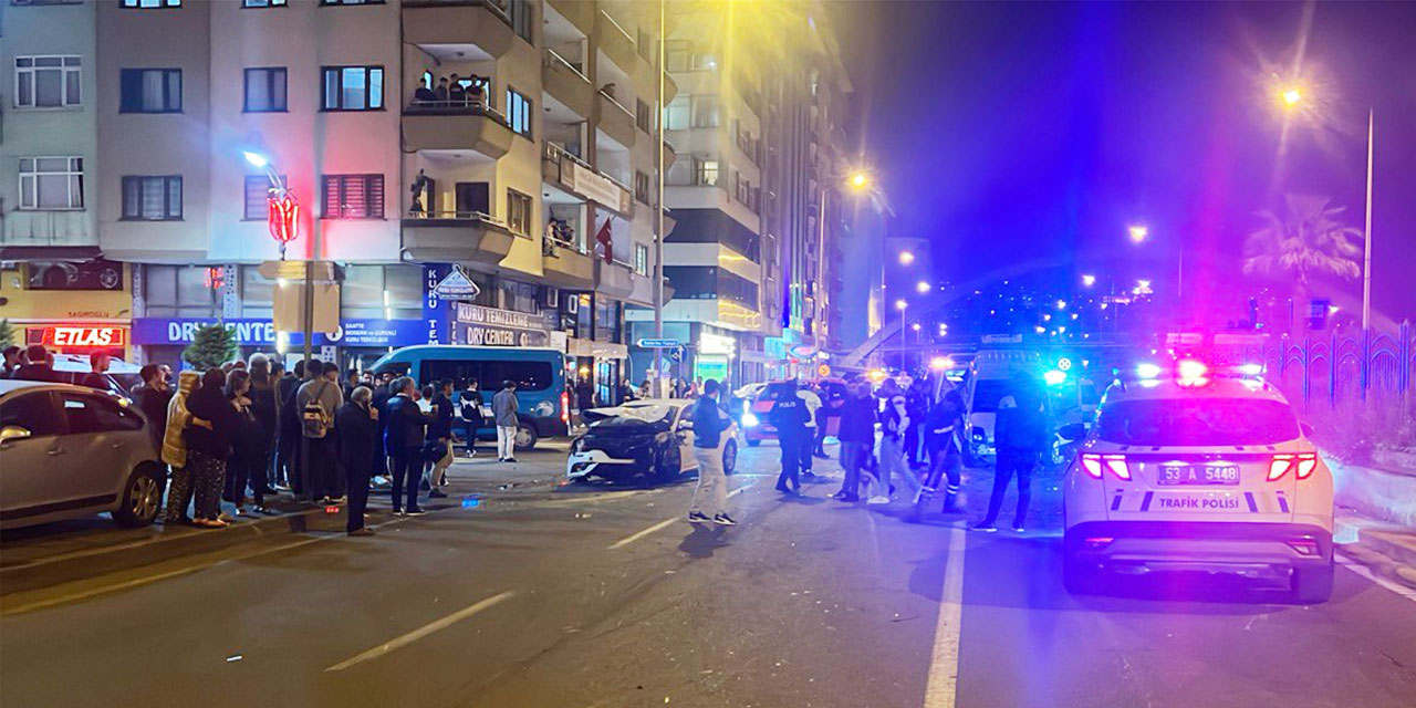 Rize’de Trafik Kazası 3 yaralı