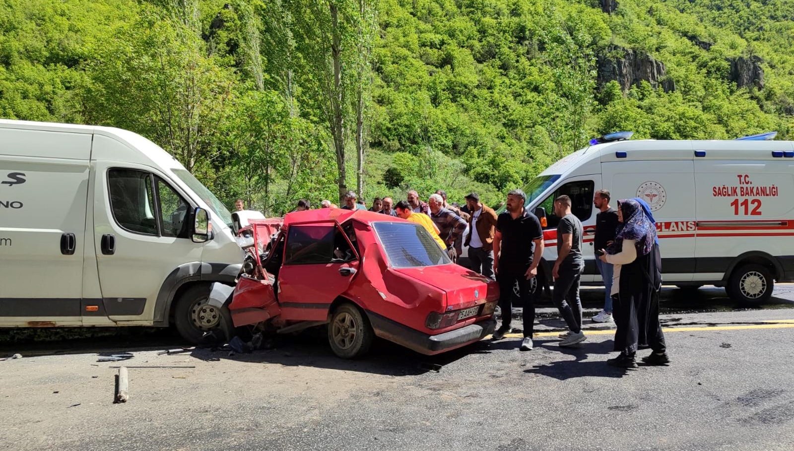 Erzurum'da feci kaza: 2 ölü, 1 yaralı