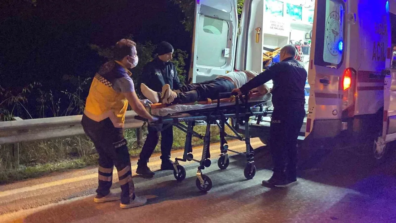 Hendekspor Yöneticileri Trafik Kazası Geçirdi: 4 Yaralı