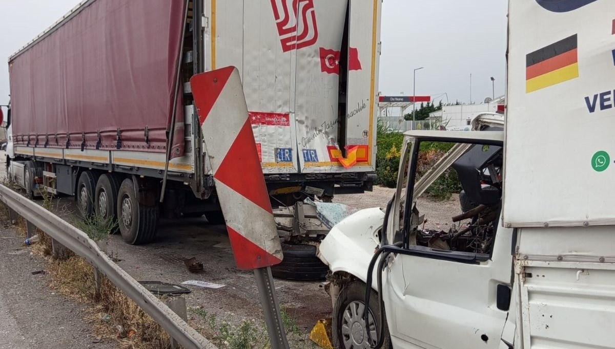 Bursa'da feci kaza: 2 ölü