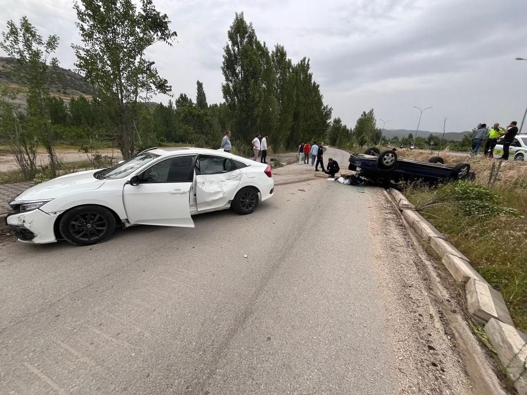 Bilecik’te YHT Kavşağında trafik kazası – Son Dakika Haberleri
