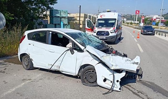 Çanakkale'de kaza: 2 kişi yaralı