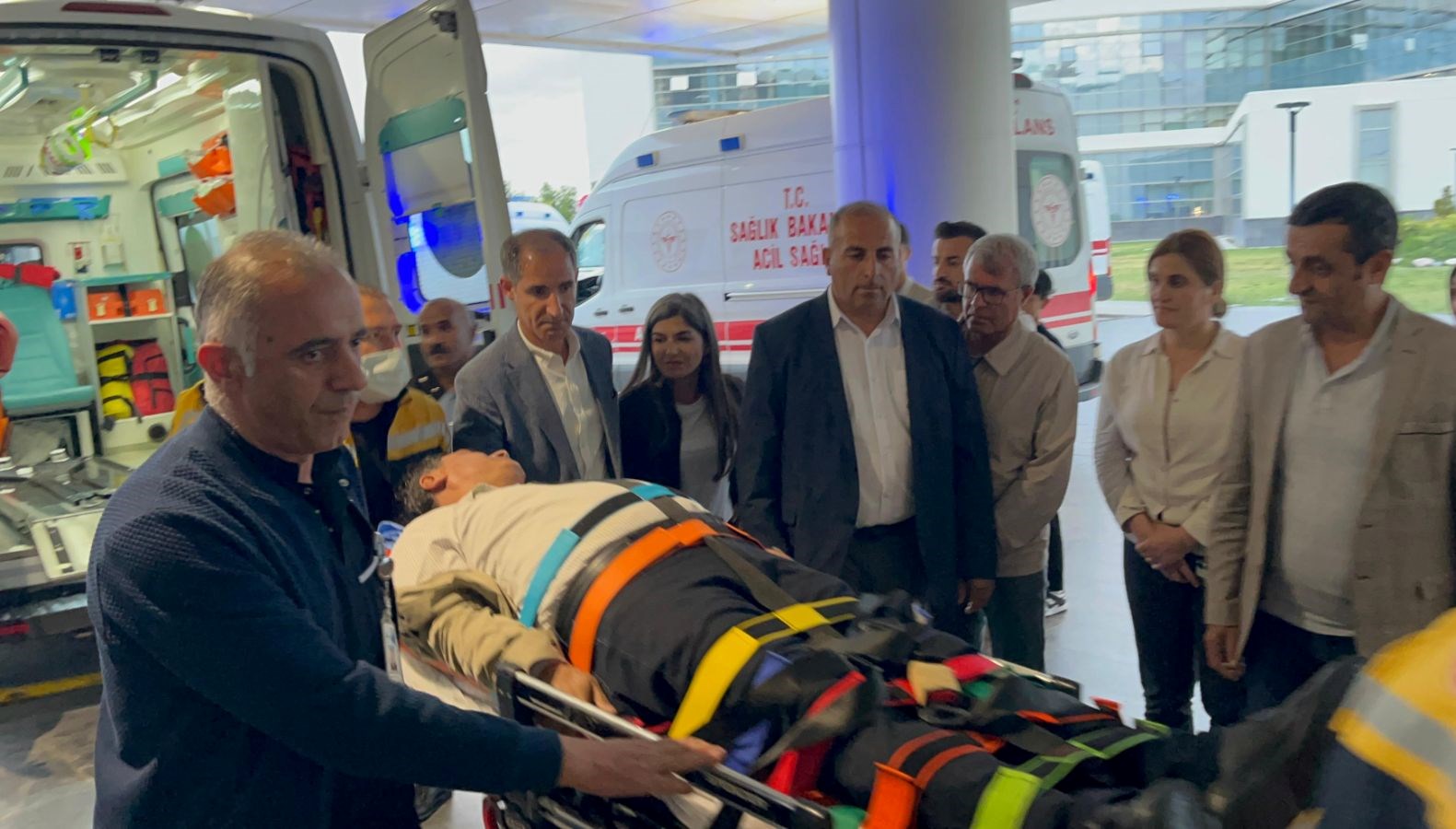 DEM Parti üyesi parlamenter trafik kazası geçirdi.