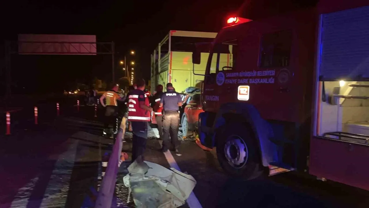 Kamyonun üzerine çıkan cip aracı, 1 kişinin ölümüne neden oldu!
