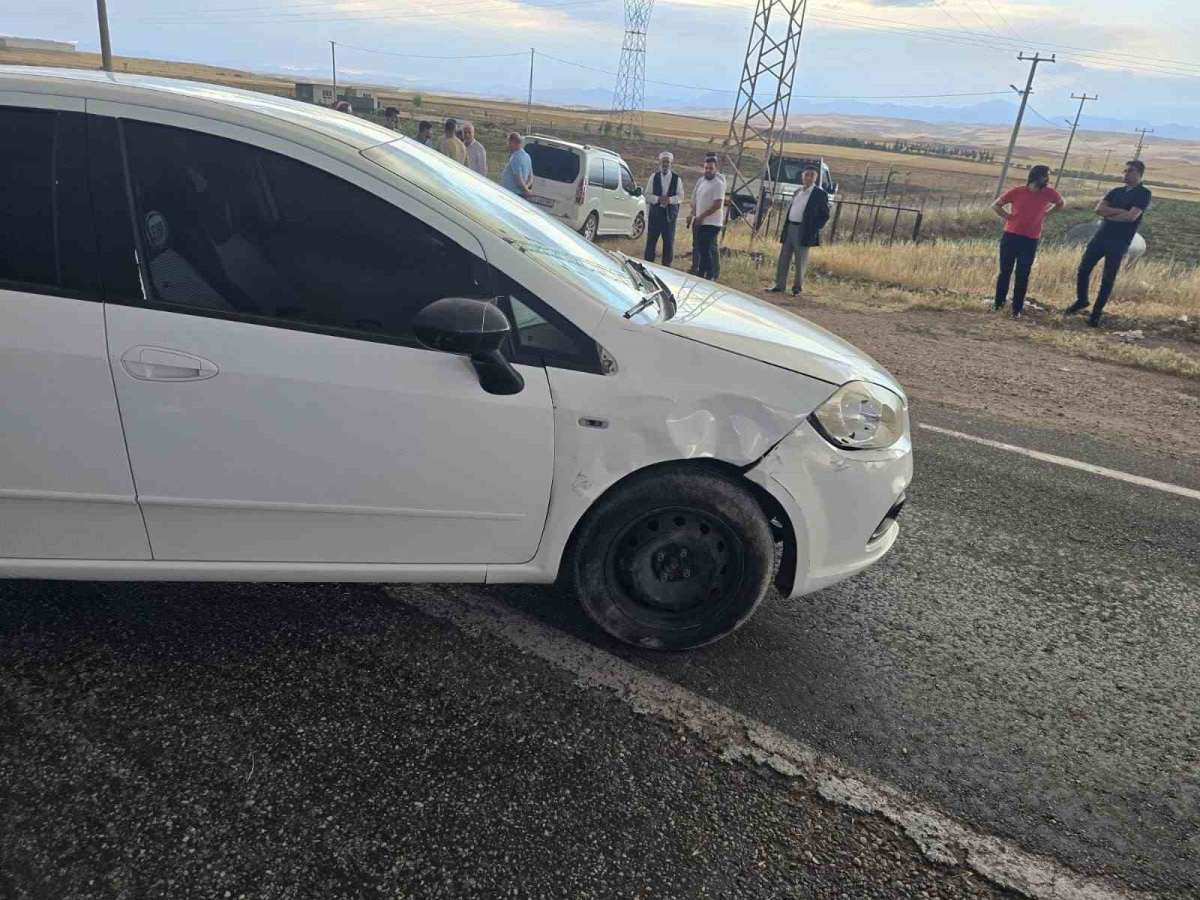 Siirt'te meydana gelen trafik kazasında 3 kişi yaralandı.