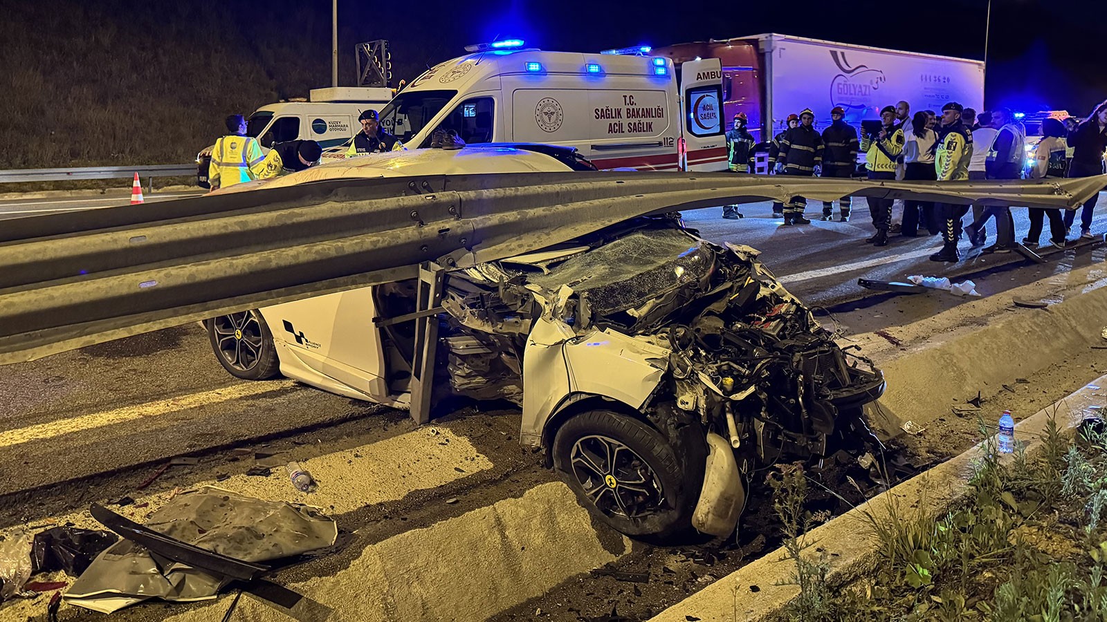 Bayramın ilk günü, trafik kazalarında 7 kişi hayatını kaybetti, 1128 kişi yaralandı.