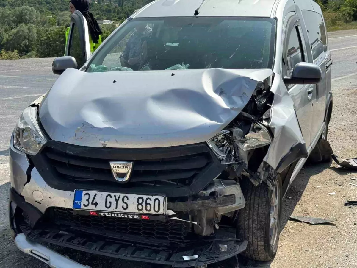 Hanönü'nde kaza: 1 kişi yaralandı.
