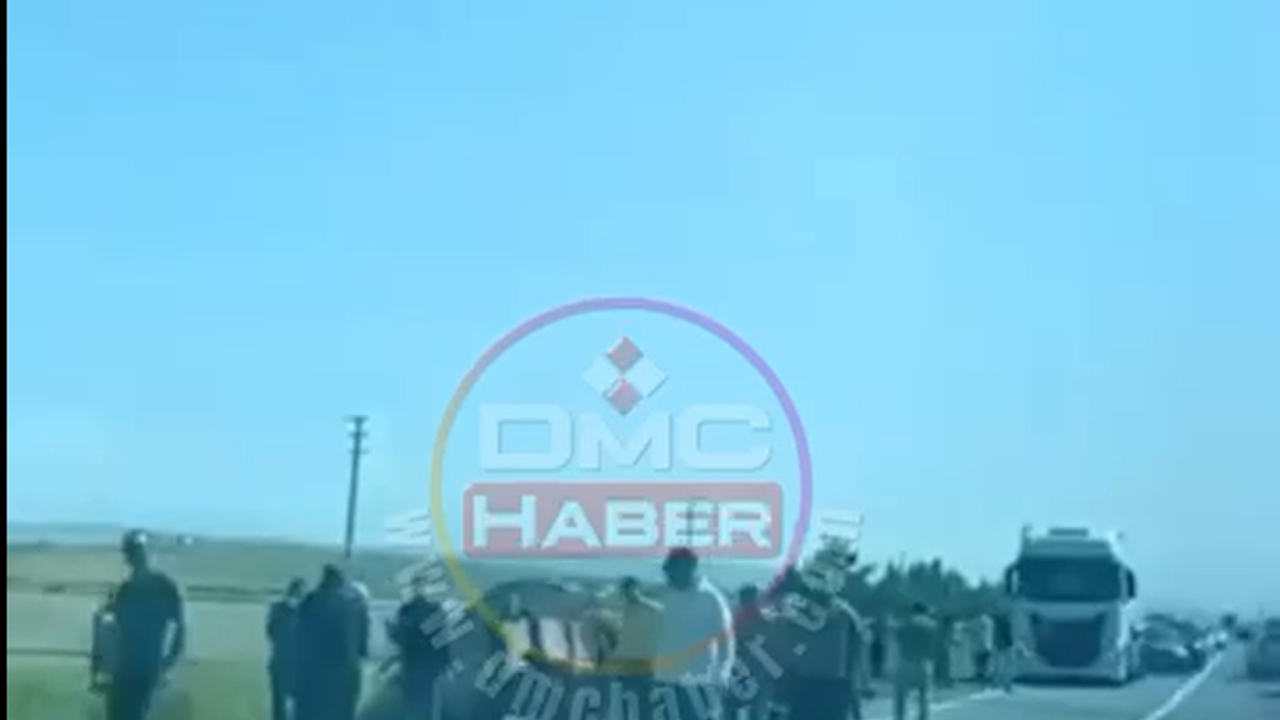 Niğde Kemerhisar yolu'nda büyük bir trafik kazası oldu.