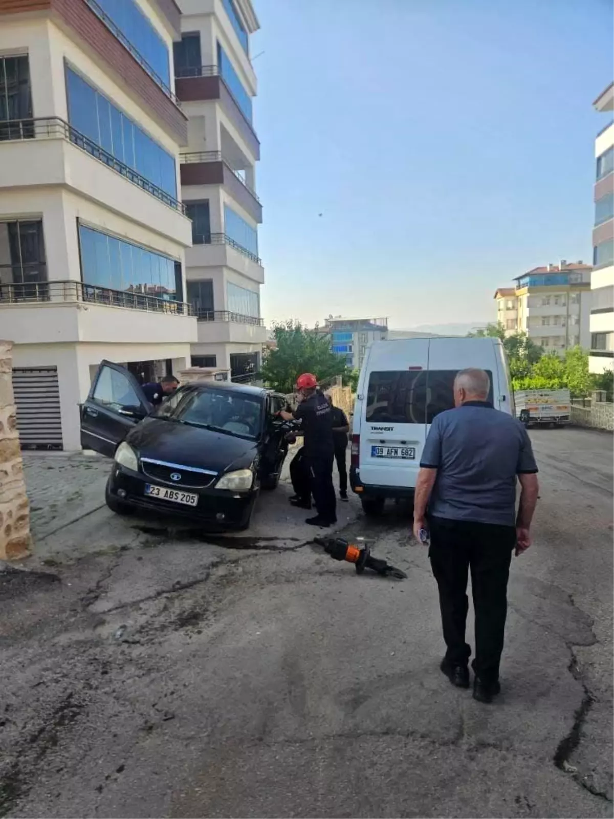 Elazığ'da trafik kazası meydana geldi, 1 kişi yaralandı.