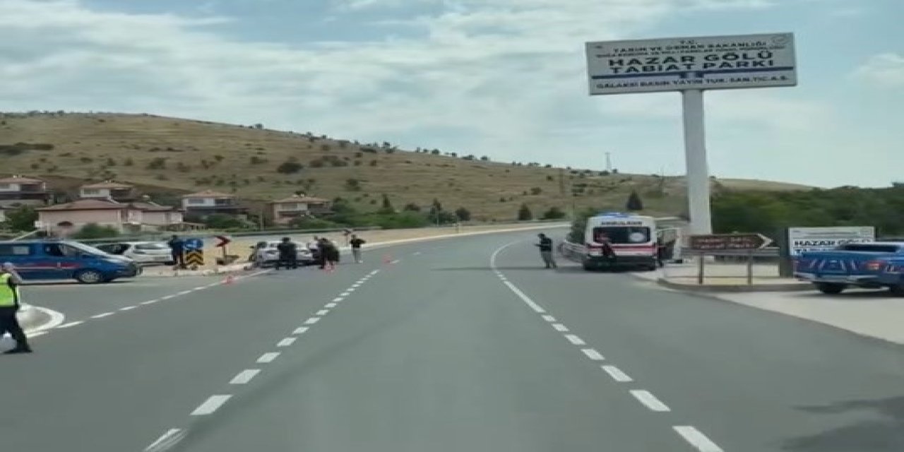 Trafik kazası: 3 kişi yaralandı