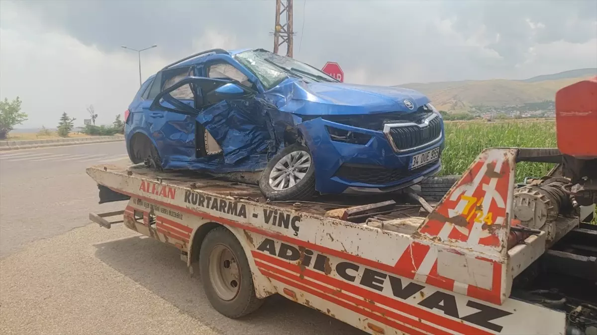 Bitlis'te Kaza: 2 Kişi Hayatını Kaybetti, 1 Kişi Yaralandı.