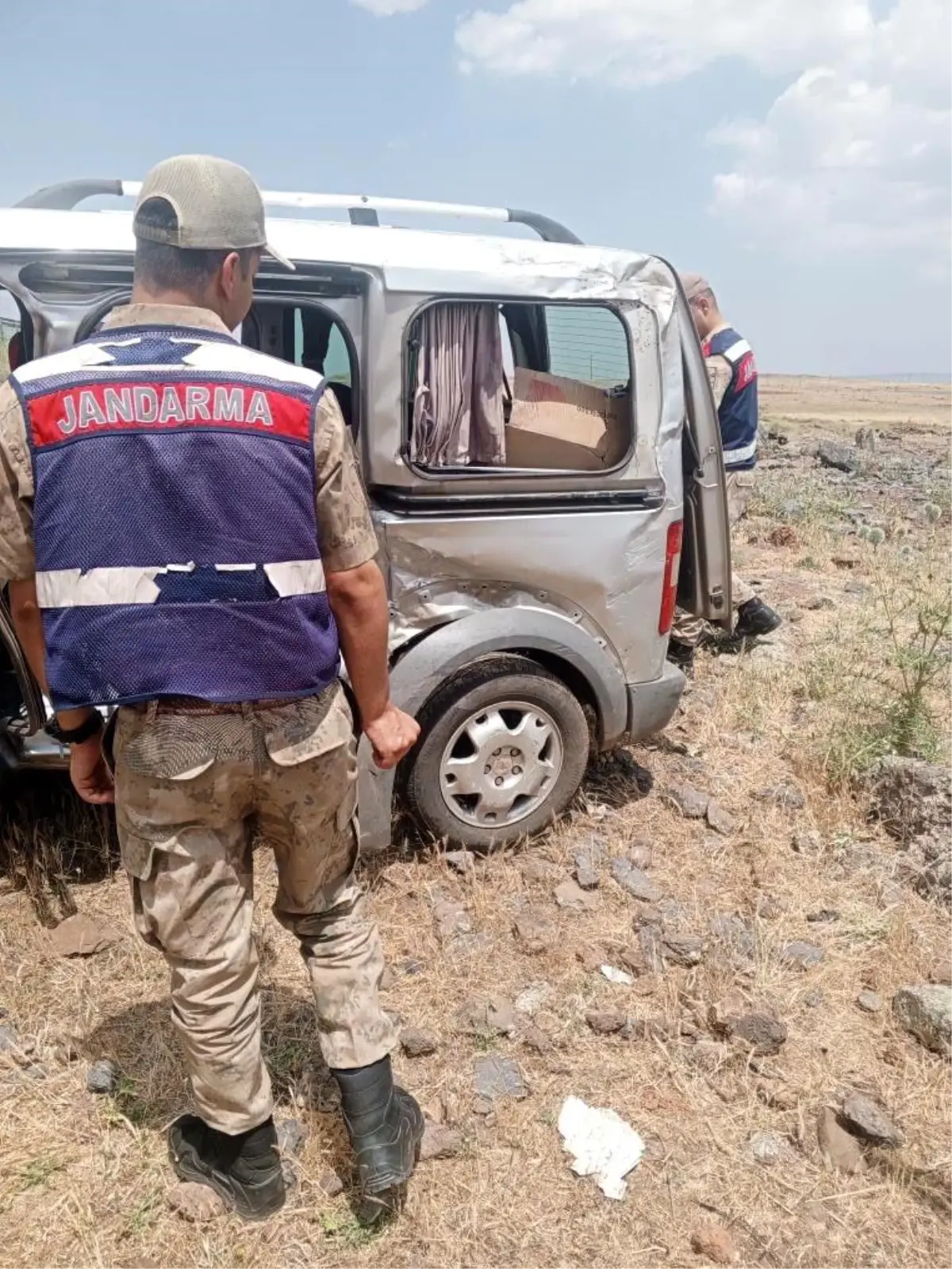 Siverek'te Trafiğe Karışan Kazada 4 Kişi Yaralandı.