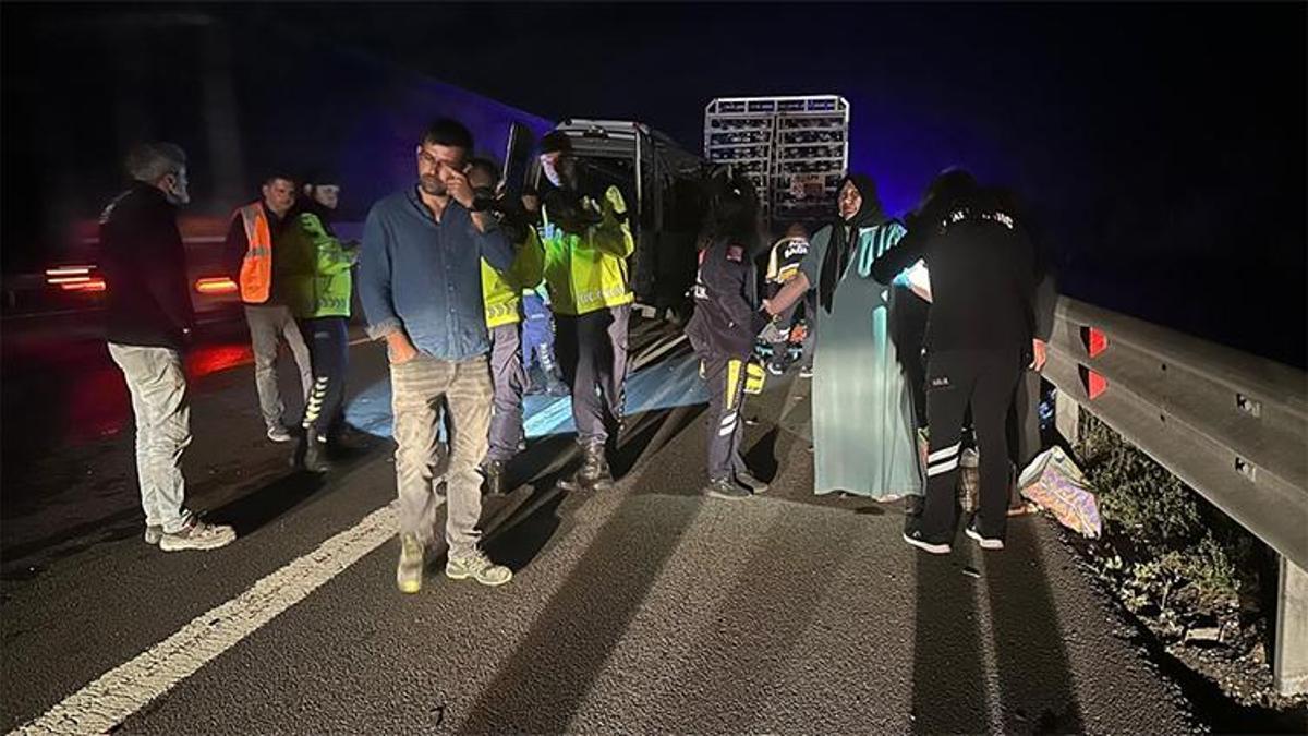 Bolu'da minibüs kaza yaptı! Yaralılar var