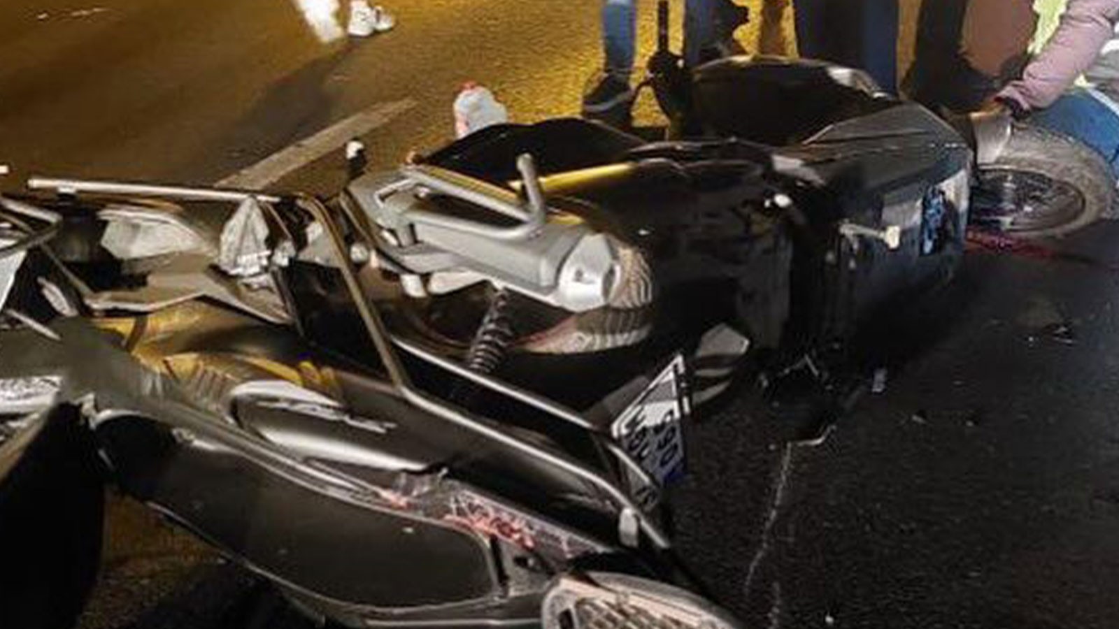 İstanbul'da trafik kazasında 1 kişi hayatını kaybetti, 3 kişi yaralandı.