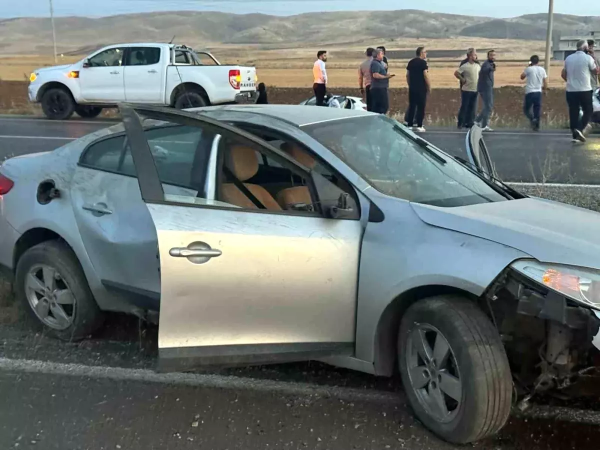5 kişi yaralandı, Kurtalan'da trafik kaza geçirdi.