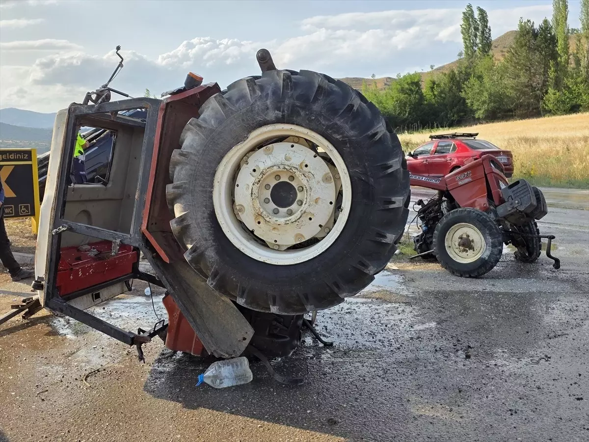 Çorum'da kaza: 5 kişi yaralandı.