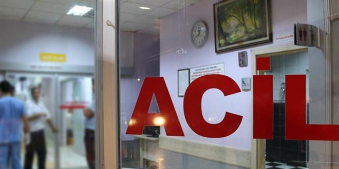 Eyüpsultan'da IETT Otobüsü ve Motosiklet Çarpıştı: 1 Kişi Yaralandı