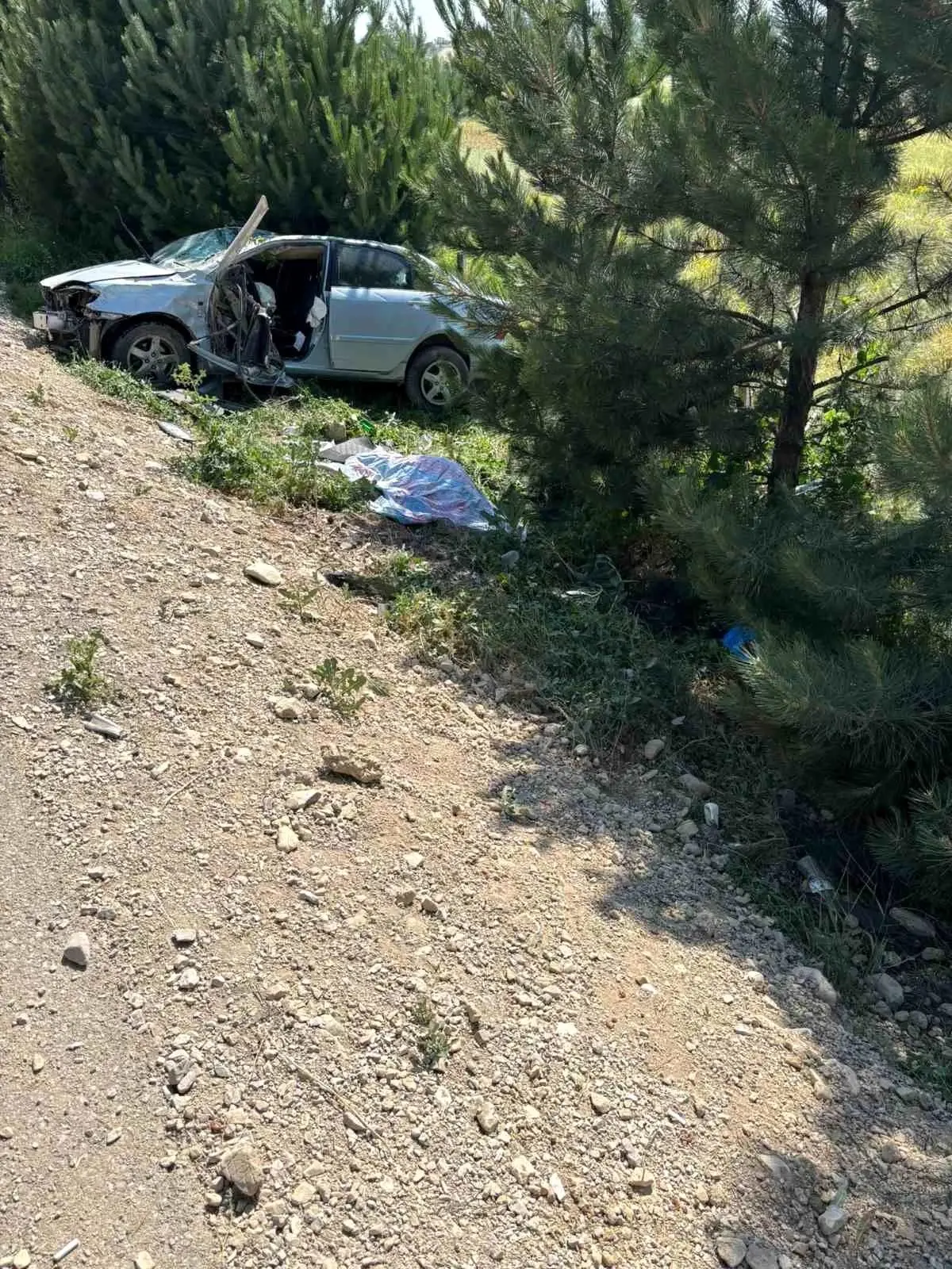 Isparta'da trafik kazasında bir kişi hayatını kaybetti, bir kişi yaralandı.