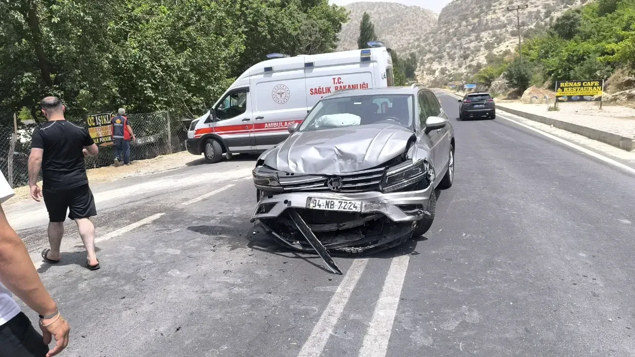Mardin'de kaza: 6 kişi yaralandı, bunlardan 3'ü çocuk.