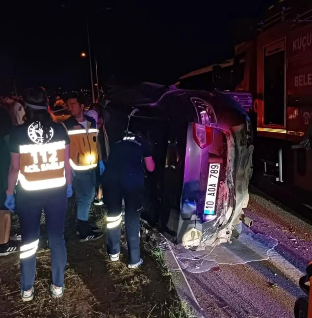 Çanakkale'de Kaza: Şoför Yaralandı