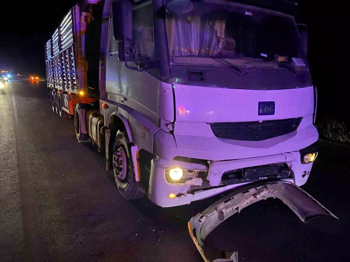 Tavşanlı'da Trafik Kazasında 4 Kişi Yaralandı