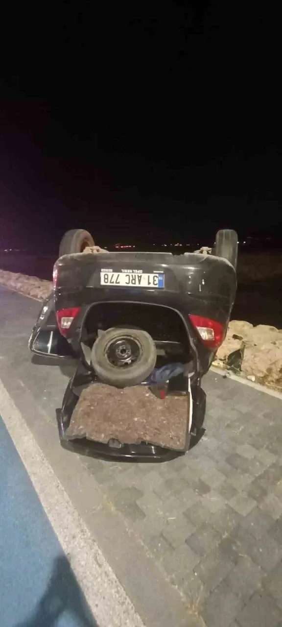 Trafik kazası sonucu 3 kişi yaralandı.