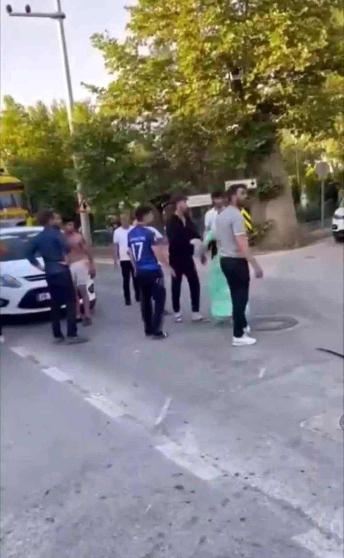 Bursa'da Trafik Kazasından Sonra Bıçaklı Olay: 5 Yaralı