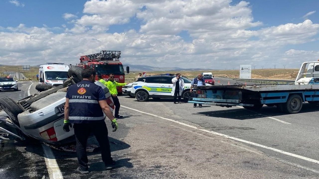 Van'da trafik kazası: 1 kişi hayatını kaybetti, 3 kişi yaralandı.