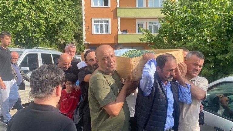 Yağlıdere'de Trafik Kazasında Hayatını Kaybeden Kişi Toprağa Verildi.