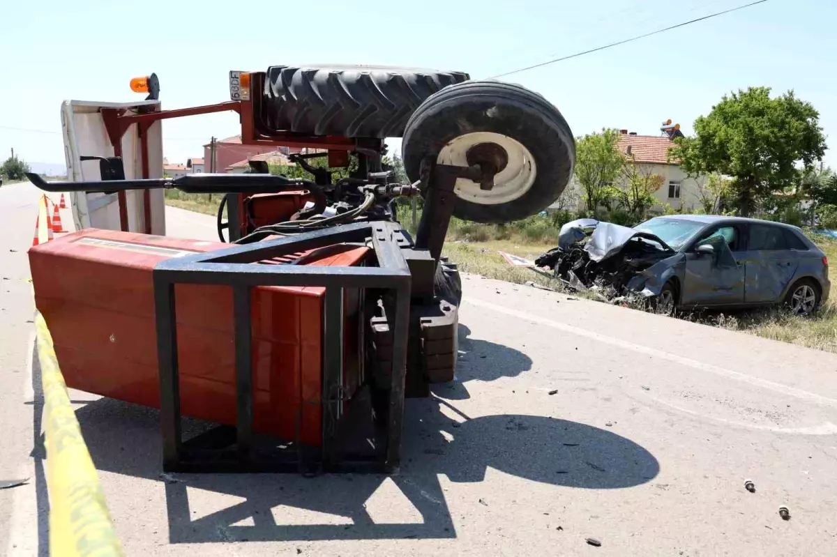 Aksaray'da Kaza: 4 İnsan Ağır Yaralı