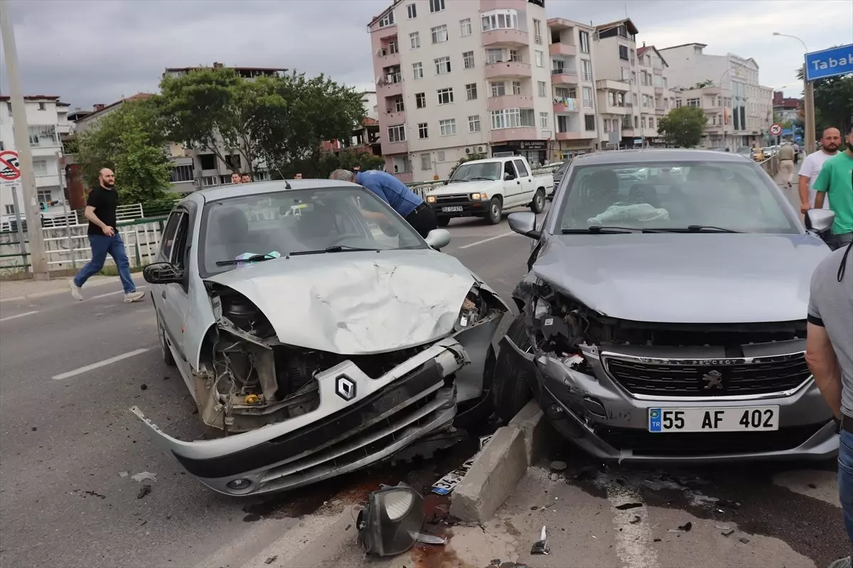 Ünye'de Kaza: 7 Kişi Yaralandı