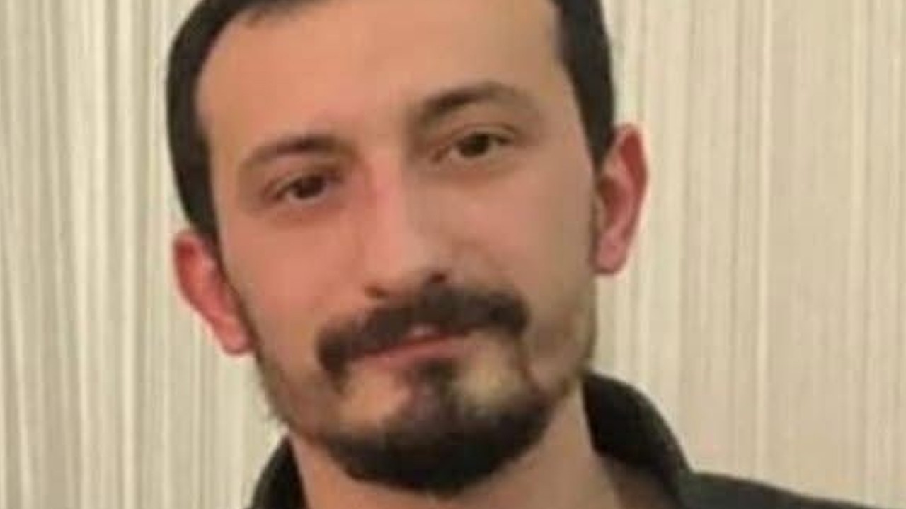Motosiklet sürücüsü, araç çarpması sonucu hayatını kaybetti.