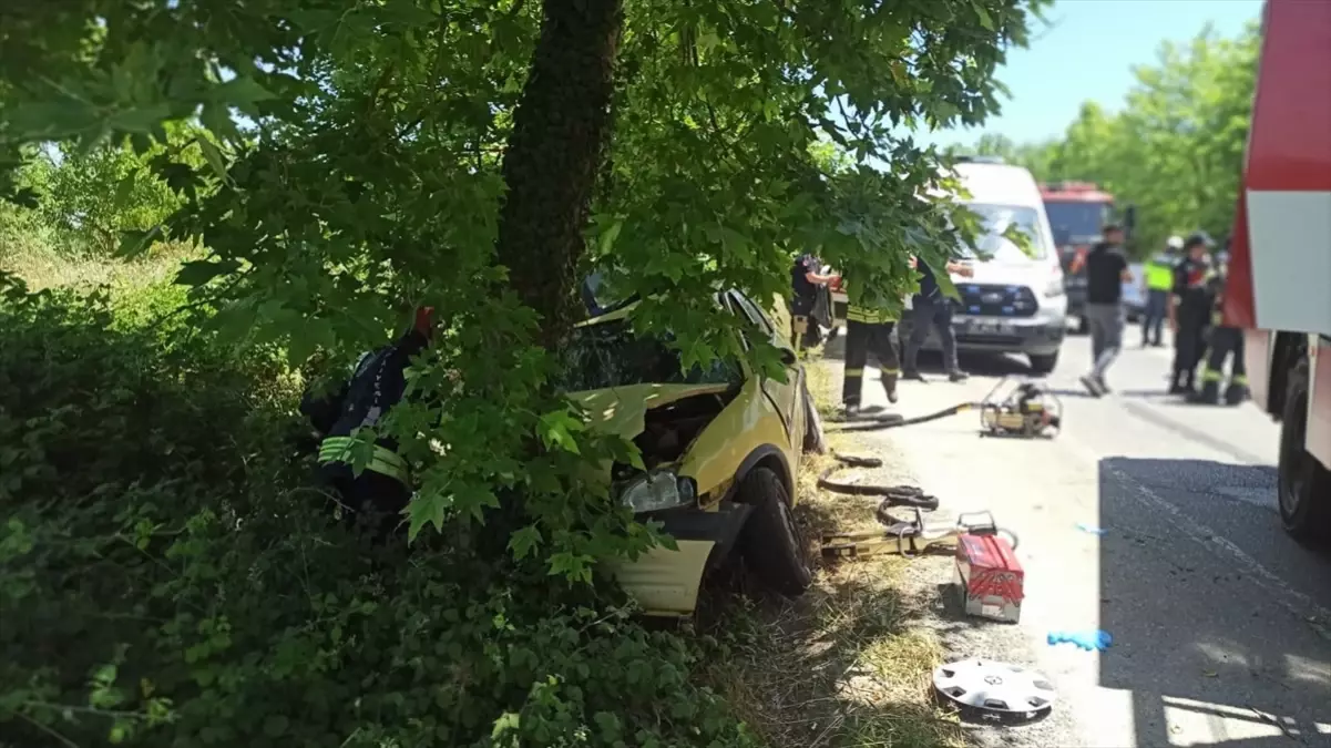 Kandıra'da trafik kazasında yaşlı bir kadın yaşamını yitirdi.