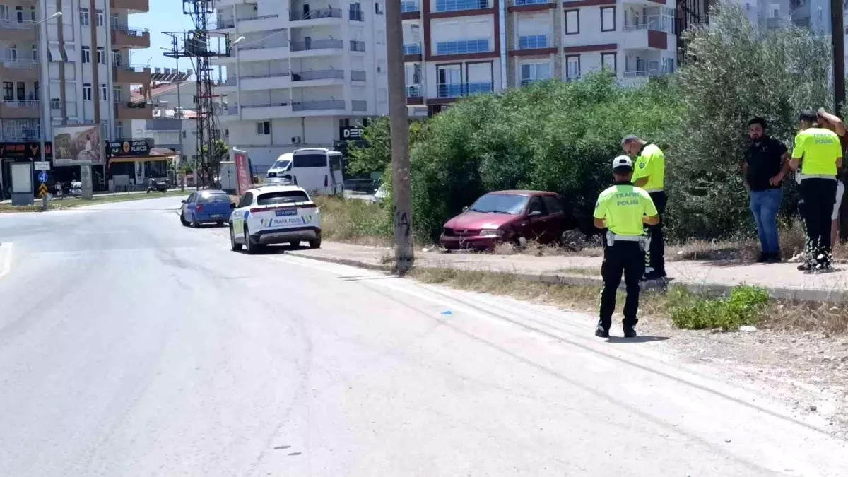 Antalya'da Kaza: Sürücü İncindi.