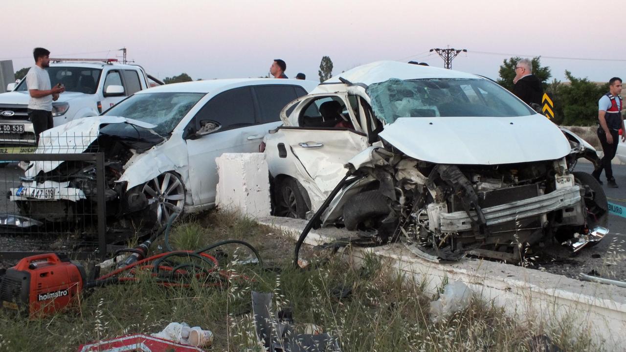 Yozgat'ta iki araç kaza yaptı: 2 kişi hayatını kaybetti.