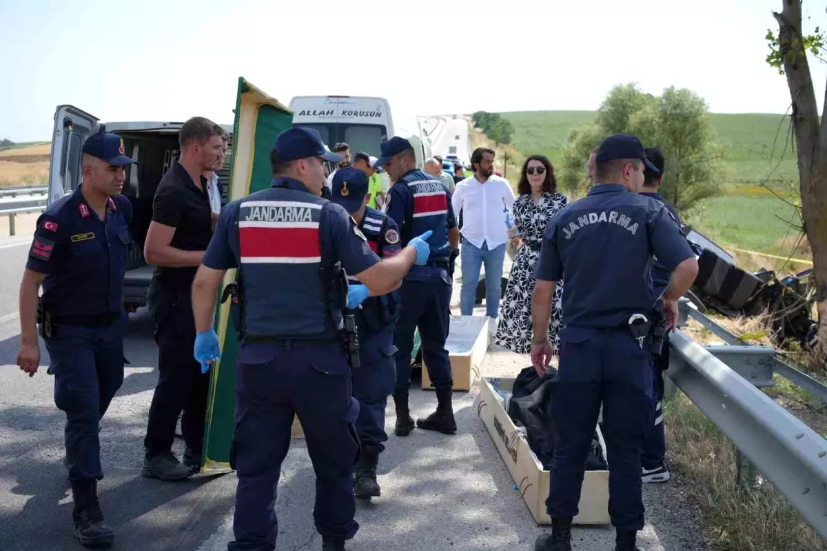 Edirne'de Trajik Trafik Kazası: 5 Kişi Yaşamını Yitirdi