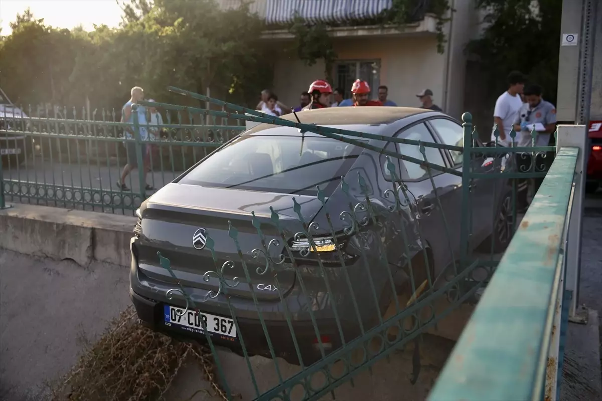 Fethiye'de Kaza Sonucu 3 Kişi Yaralandı.